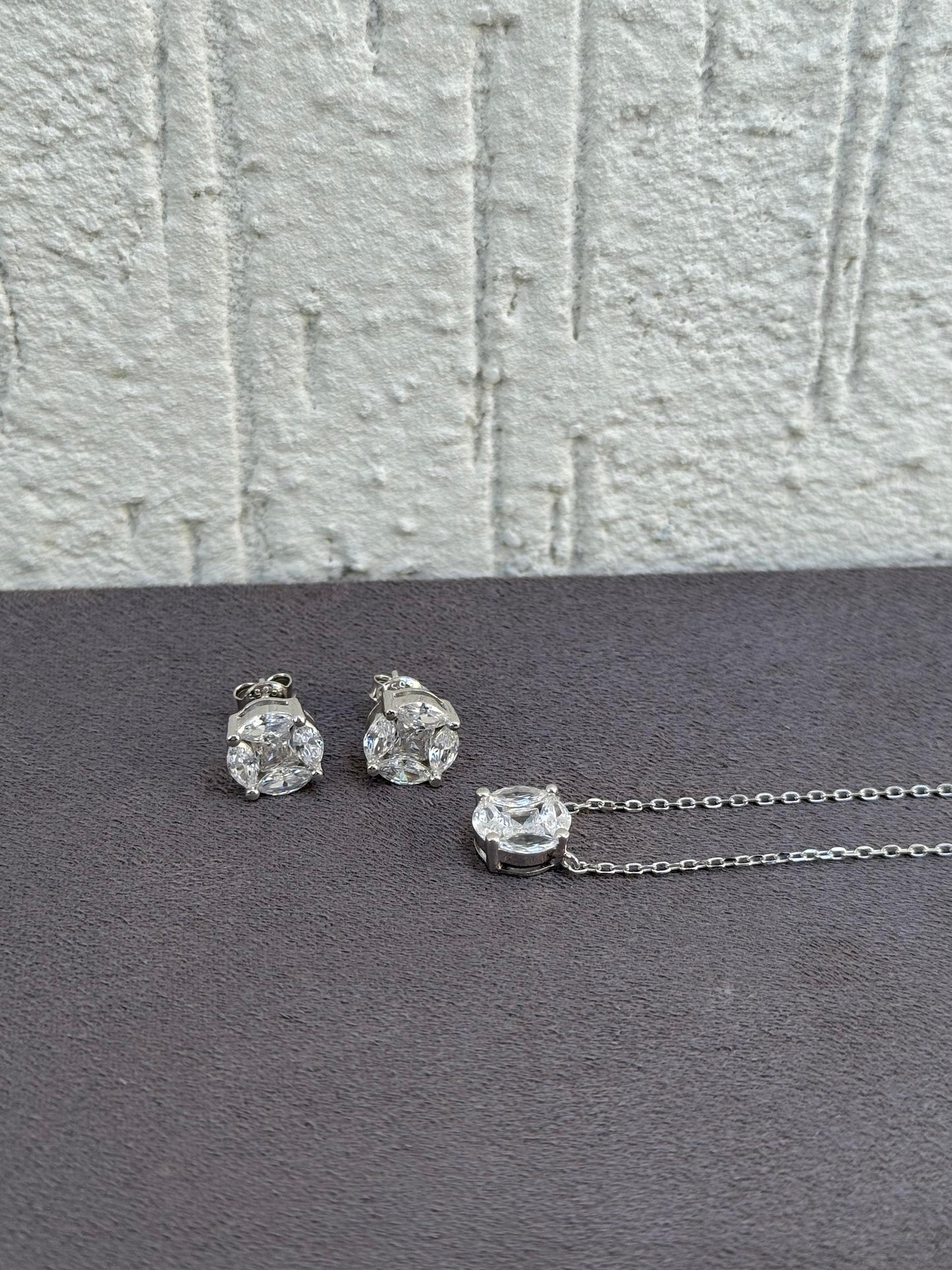Classic Solitaire Jewelry Set - Necklace and Earrings - Sterling Silver 925 with Zircon Stones Plated Rhodium White Gold 18K