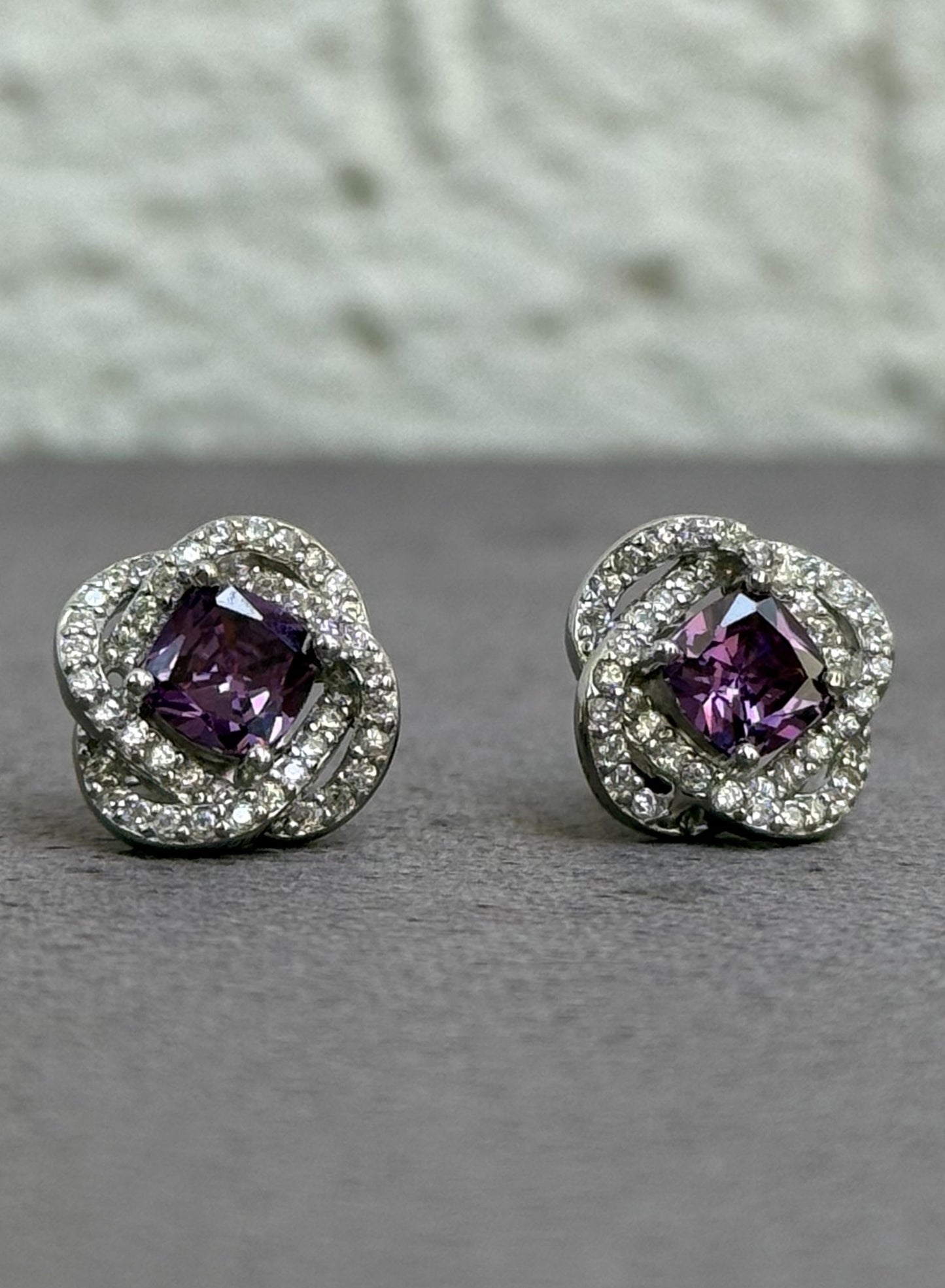 Amethyst Flower Earrings - Purple Stone - Sterling Silver 925 with Cubic Zirconia - Plated Rhodium White Gold 18K