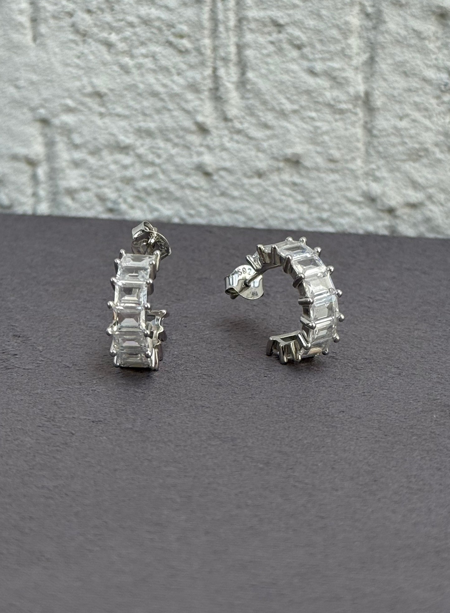 Square Cut Hoop Earrings - Elegant Design - Sterling Silver 925 with Cubic Zirconia - Plated Rhodium White Gold 18K