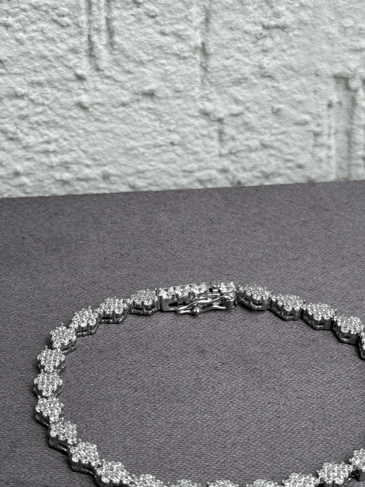 Radiant Bloom Bracelet - Sterling Silver 925 with Sparkling Zircon Stones