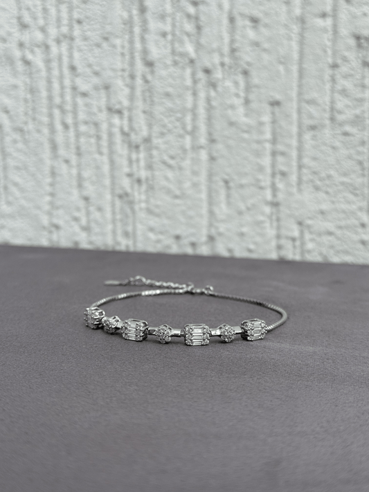 Celestial Grace Bracelet - Adjustable Sterling Silver 925 with Zircon and Baguett