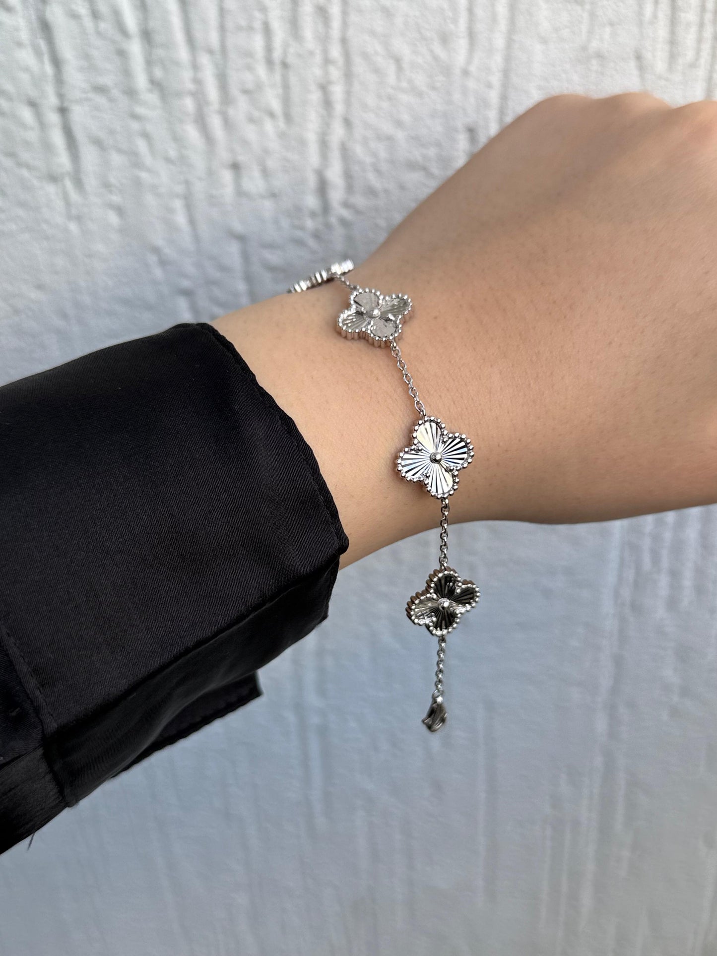 Leaf Charm Bracelet - Sterling Silver 925 - 5-Leaf Design - Plated Rhodium White Gold 18K - Adjustable Size